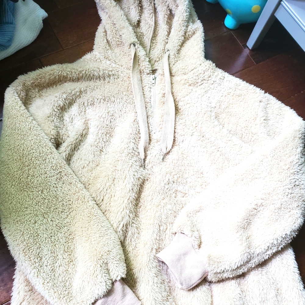 Yanekop teddy bear women's cream 1/4 zip size large